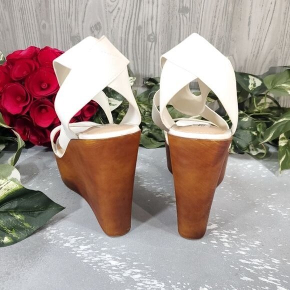 Steve Madden White Blondy Platform Wedge Sandal - Picture 9 of 10